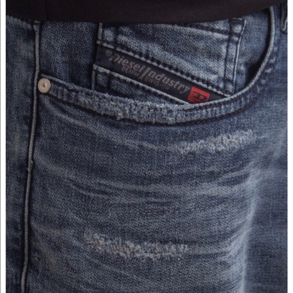 DIESEL Women Jogging Jean - Picture 2 of 3